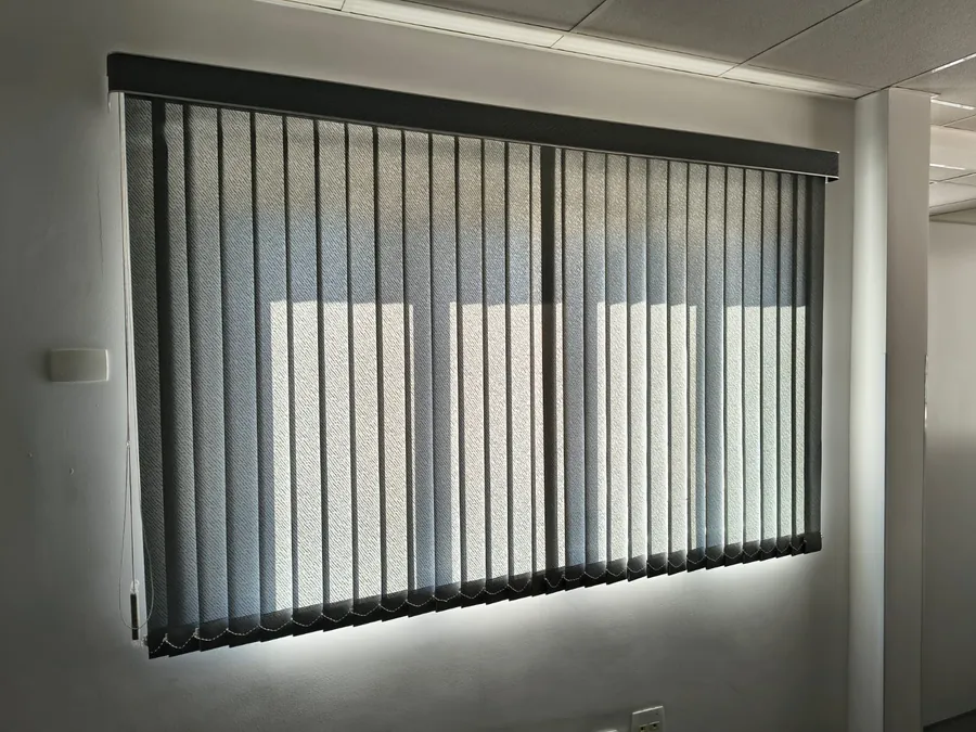 Persiana Vertical Tecido e PVC
